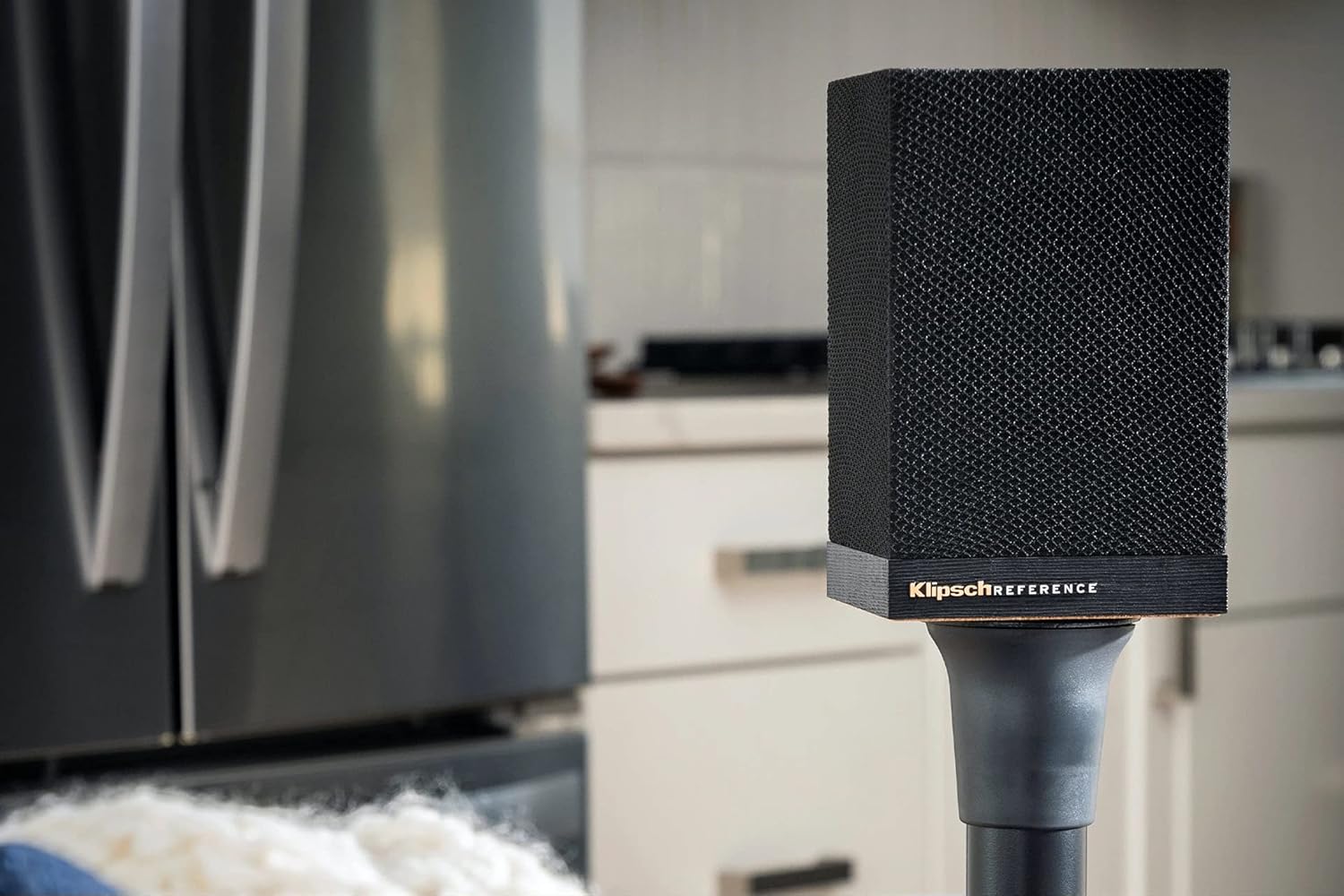 Black Surround 3 Speaker Pair H67019