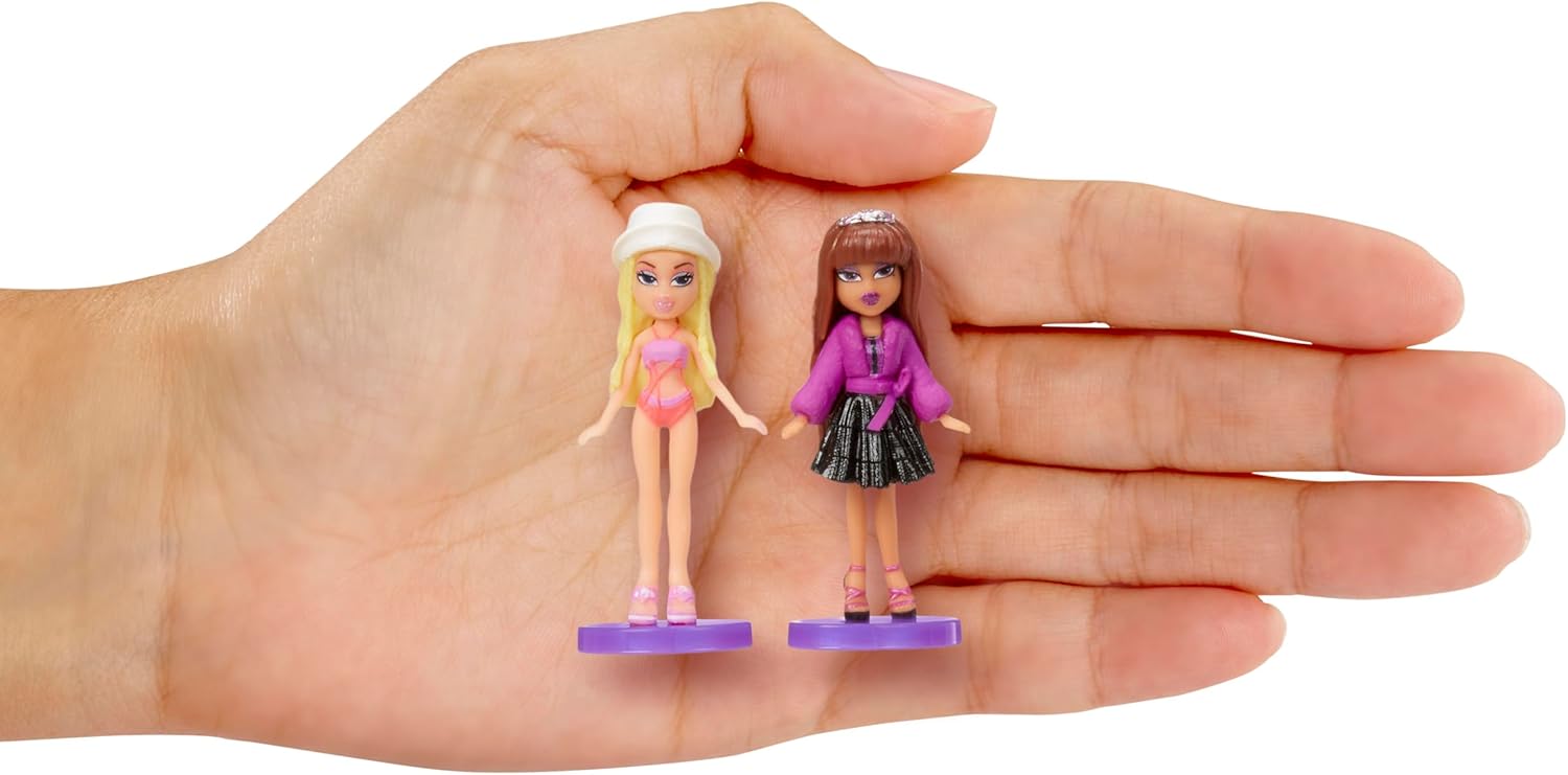 Mini Series 4 Collectible Figures, 2 Mini Dolls per Blind Pack H7277