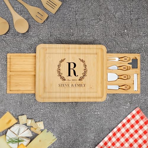 Bamboo Engraved Charcuterie Board C527