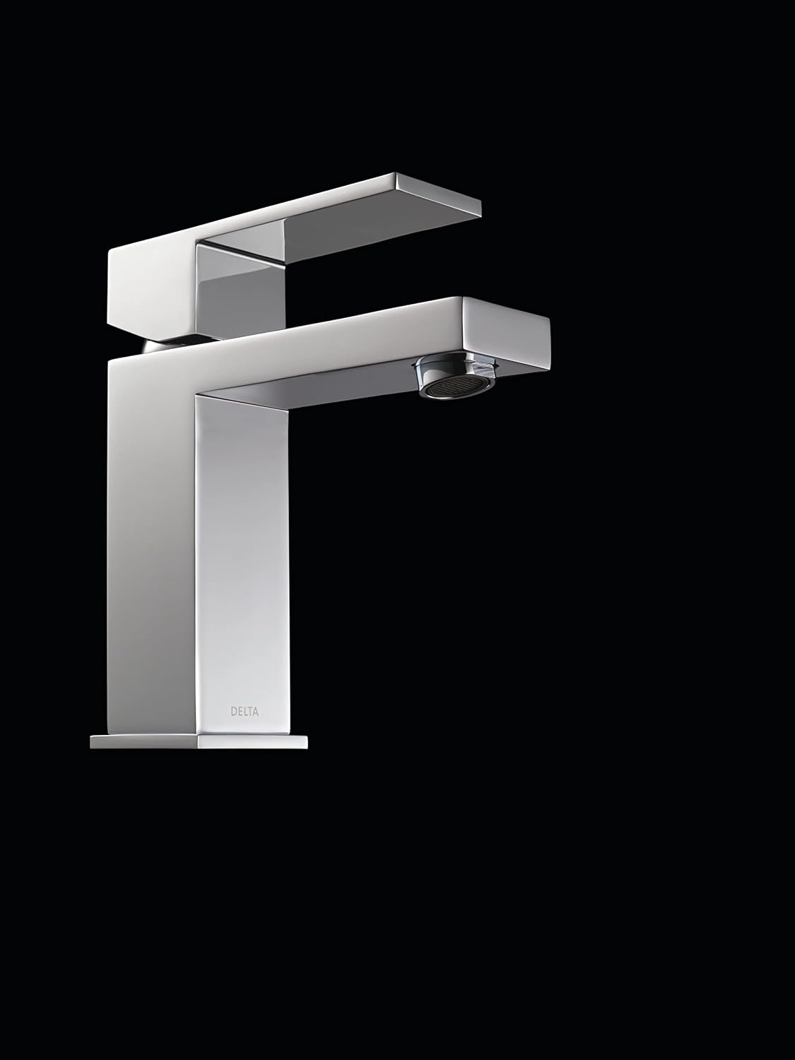 Chrome Single Hole Bathroom Faucet with Drain Assembly D541191