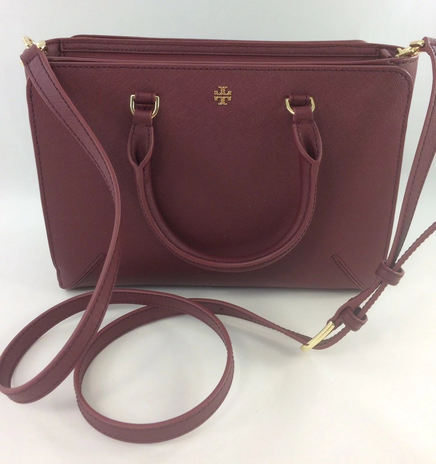Leather Shoulder Handbag In Imperial Garnet V160107