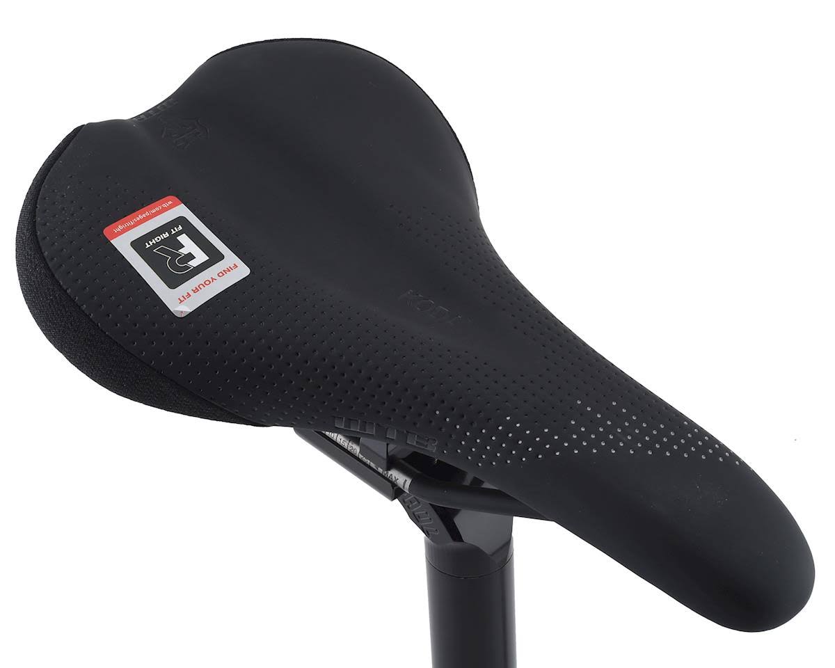 Black Titanium Saddle M6632