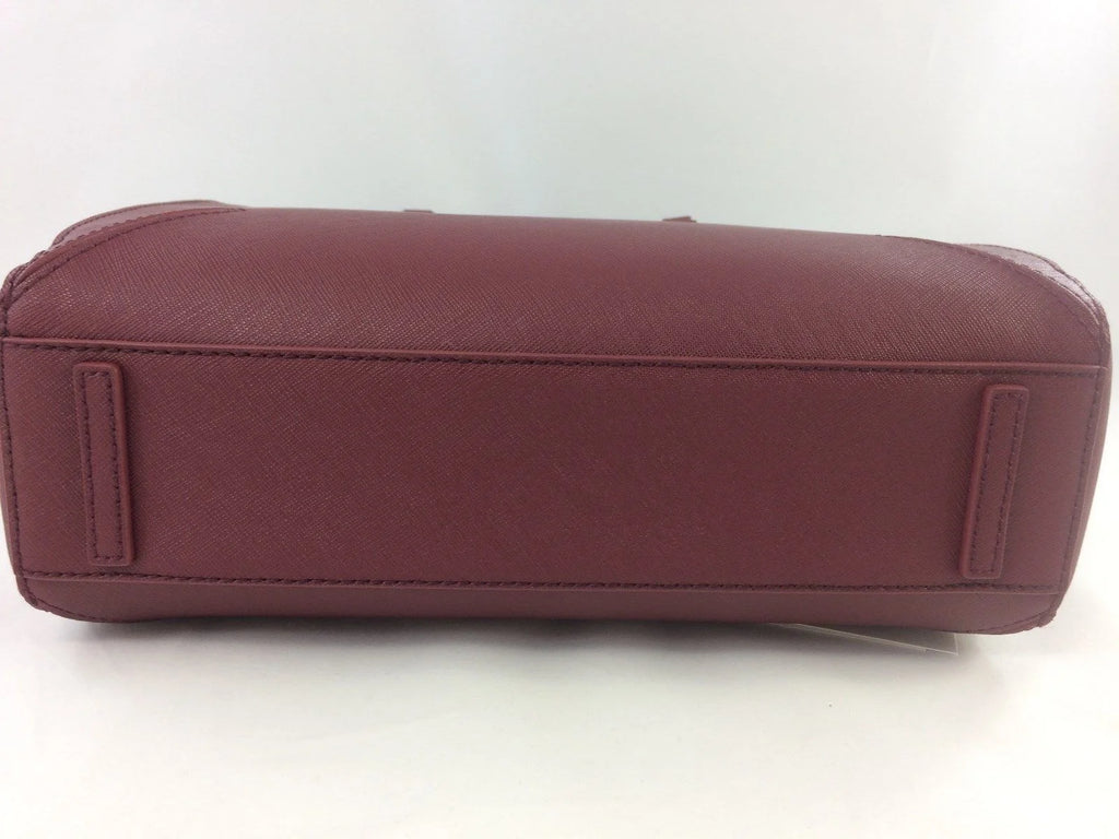 Leather Shoulder Handbag In Imperial Garnet V160107