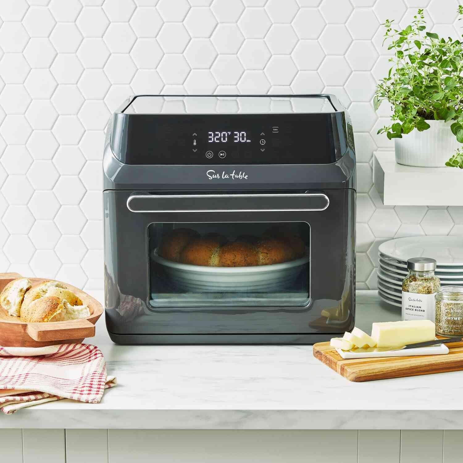 16 Qt Air Fryer Oven with 12 in 1 Functions, 7 accessories, Black E18902