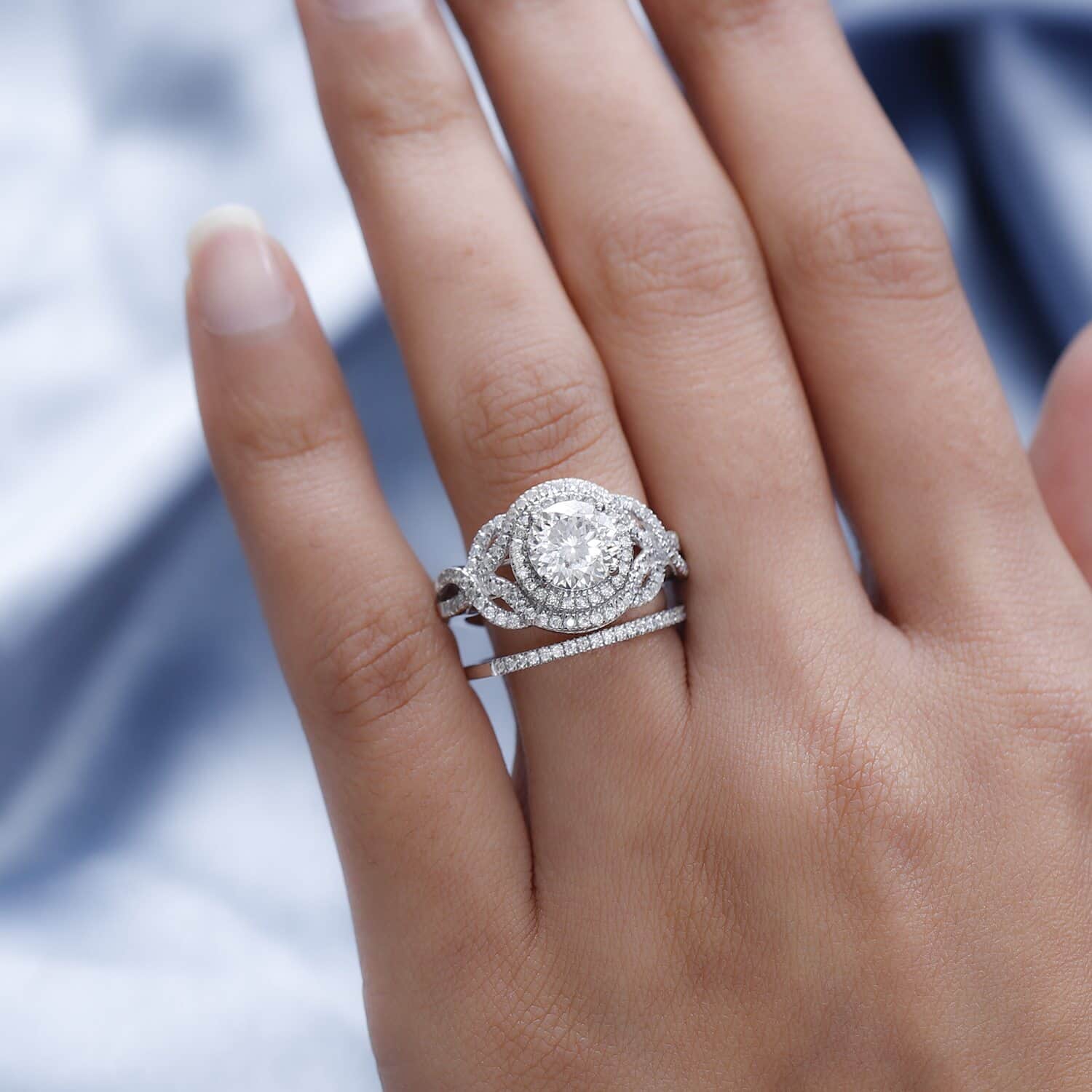 Moissanite Round 925 Sterling Silver Platinum Plated Stackable Ring Size 7 Ct 2.46 V608527