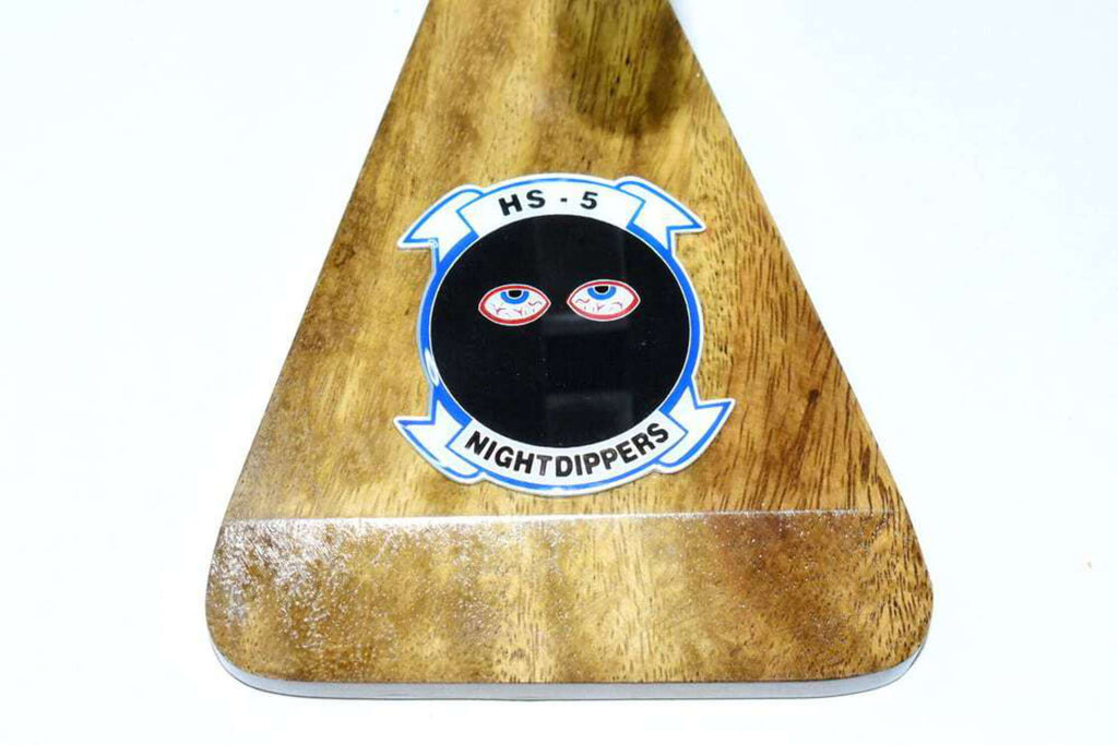 16 Mahogany Scale Model D5583