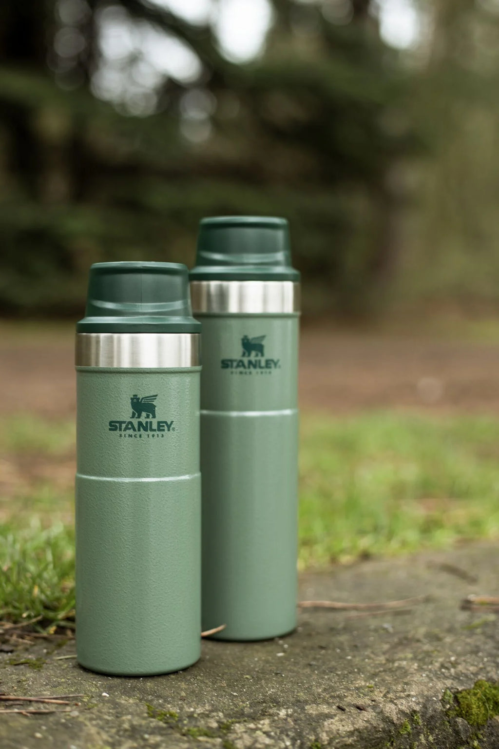 Stanley Classic Trigger-Action Travel Mug U97105
