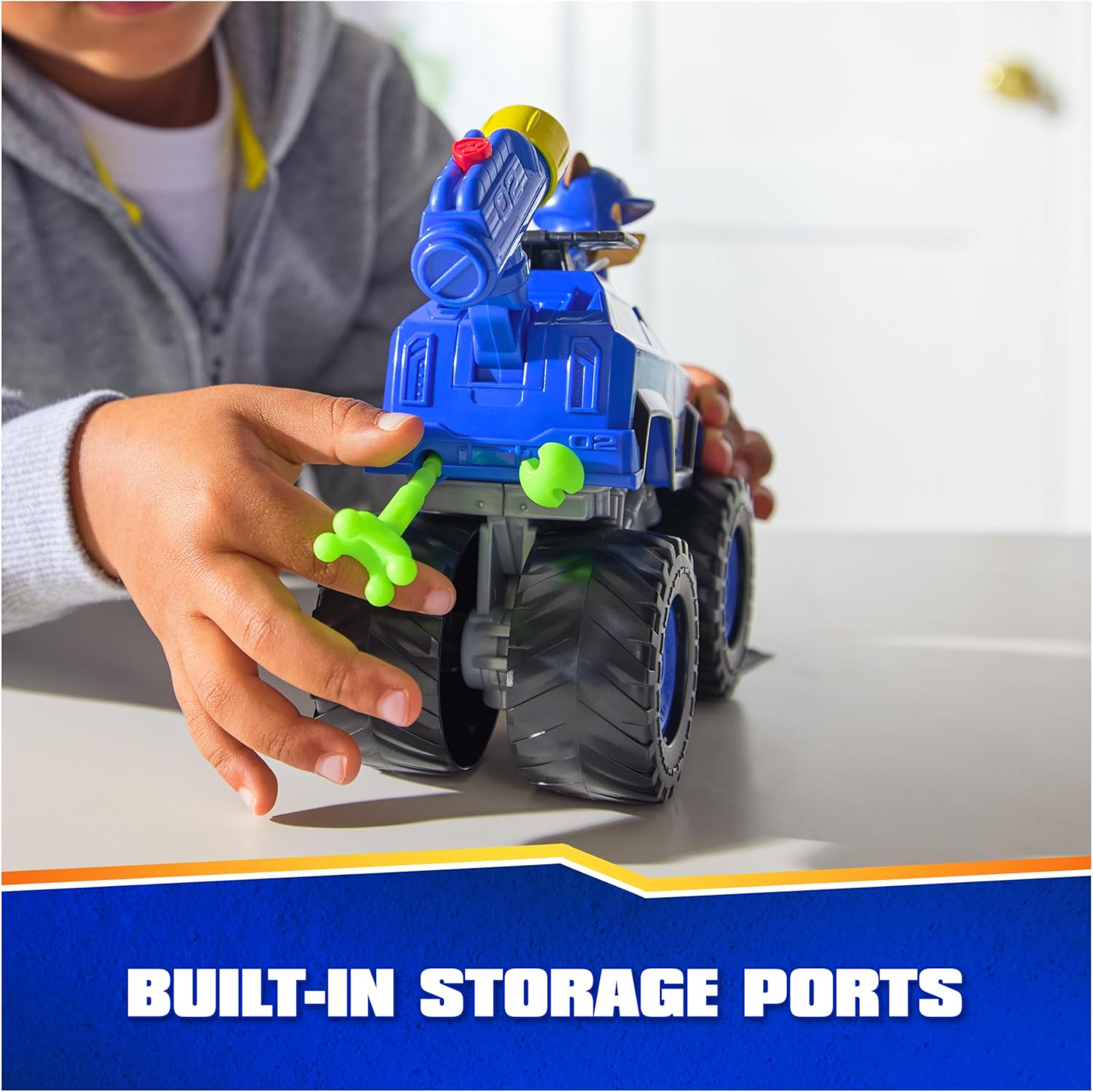 Chase’s Cruiser Toy Truck with Projectile Launcher and Action Figure Q751