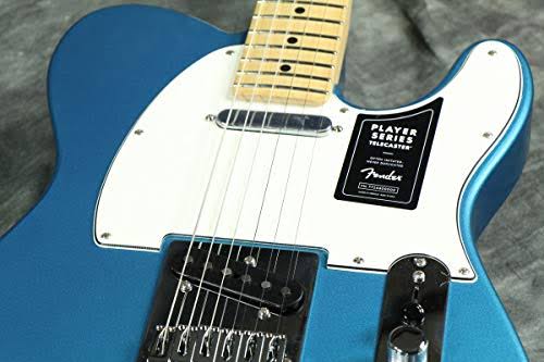 Lake Placid Blue Electric Guitar with Maple Fingerboard X638598