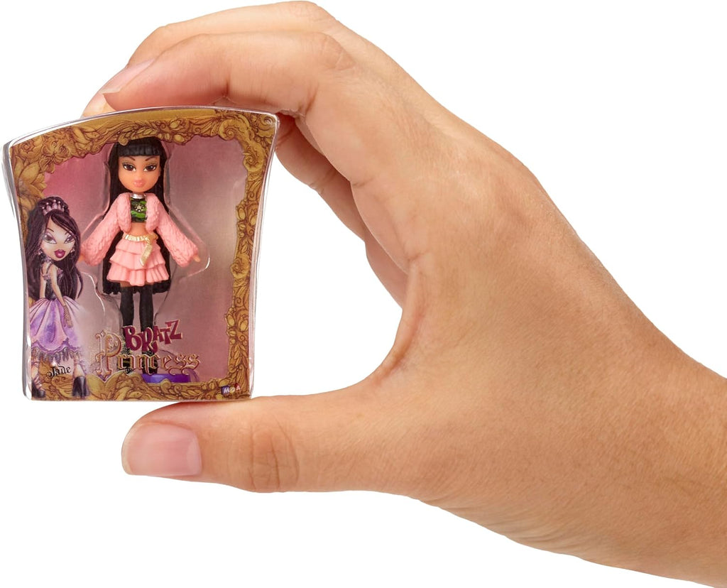 Mini Series 4 Collectible Figures, 2 Mini Dolls per Blind Pack H7277