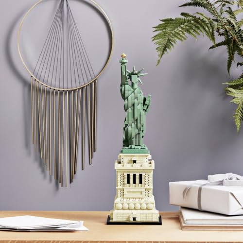 LEGO Architecture Statue of Liberty 21042 Model Building Set N351