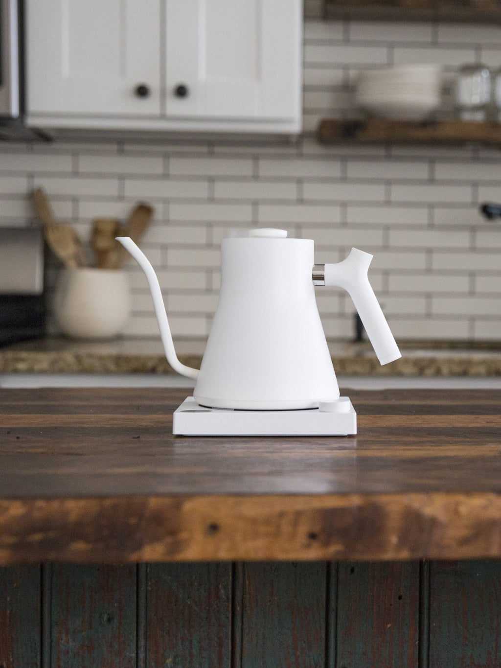 Matte White Electric Kettle E90720