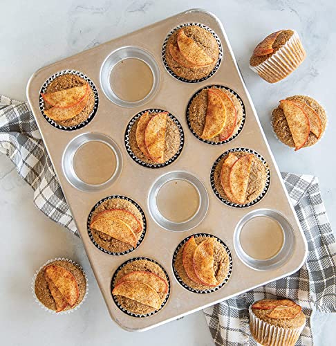 12 Cavity Muffin Pan with High-Domed Lid X619