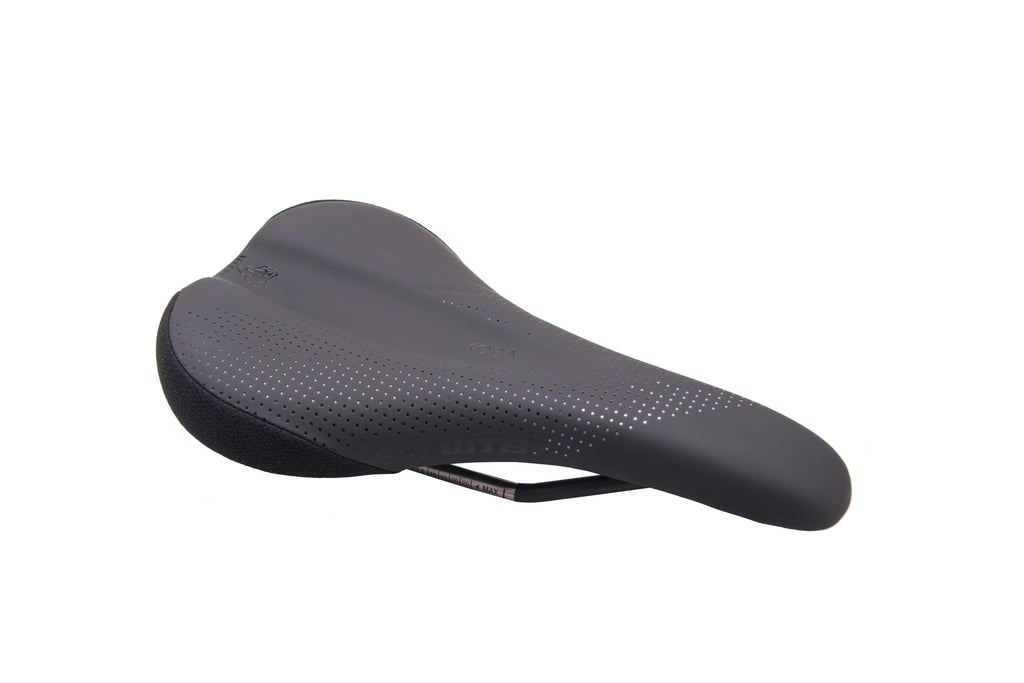 Black Titanium Saddle M6632