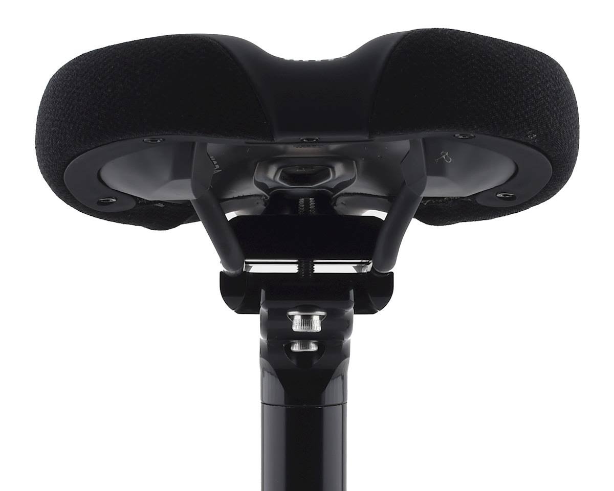 Black Titanium Saddle M6632