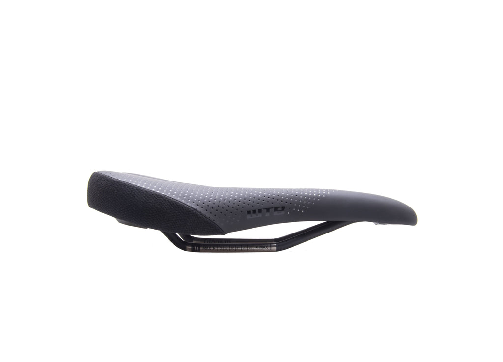 Black Titanium Saddle M6632